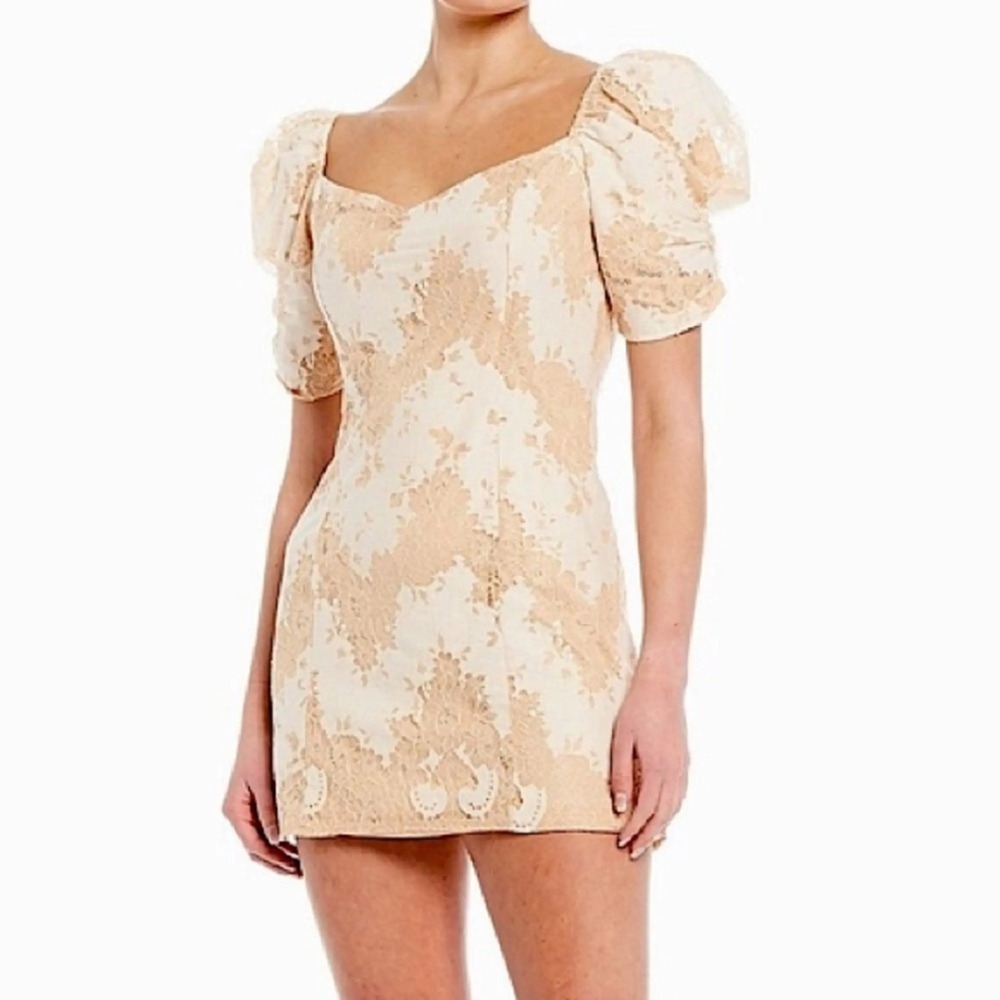 GB Gianni Bini Nude Ivory Floral Lace Puff Sleeve Sweetheart Mini Dress Size M